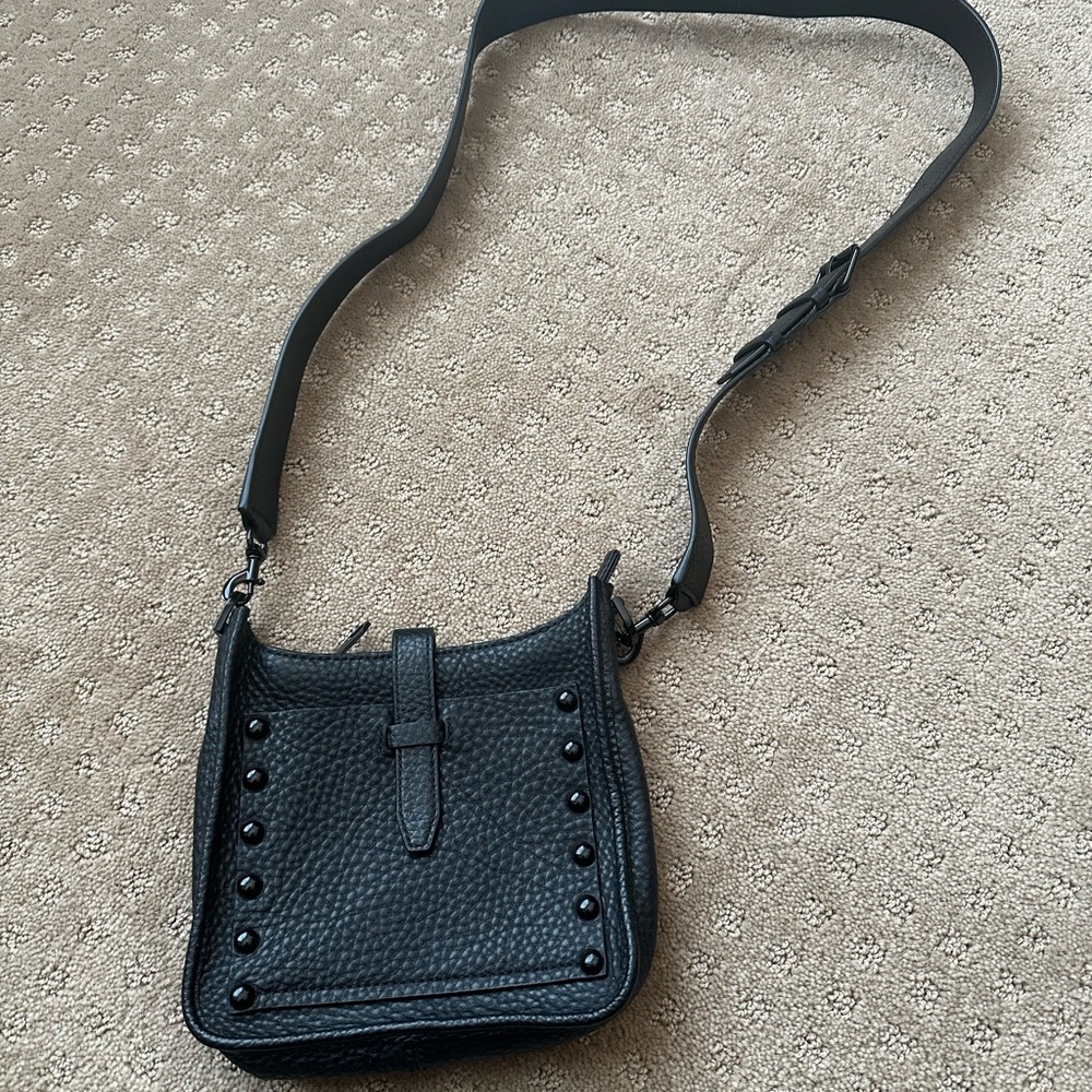 Crossbody small handbag with outside pocket